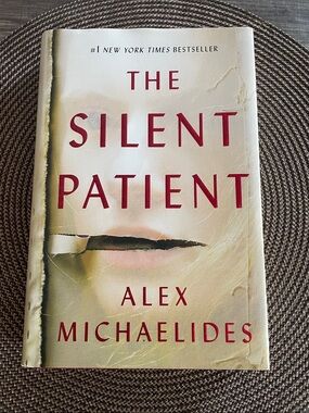 The Silent Patient by Alex Michaelides - Hardcover - Cream & Red Cover
